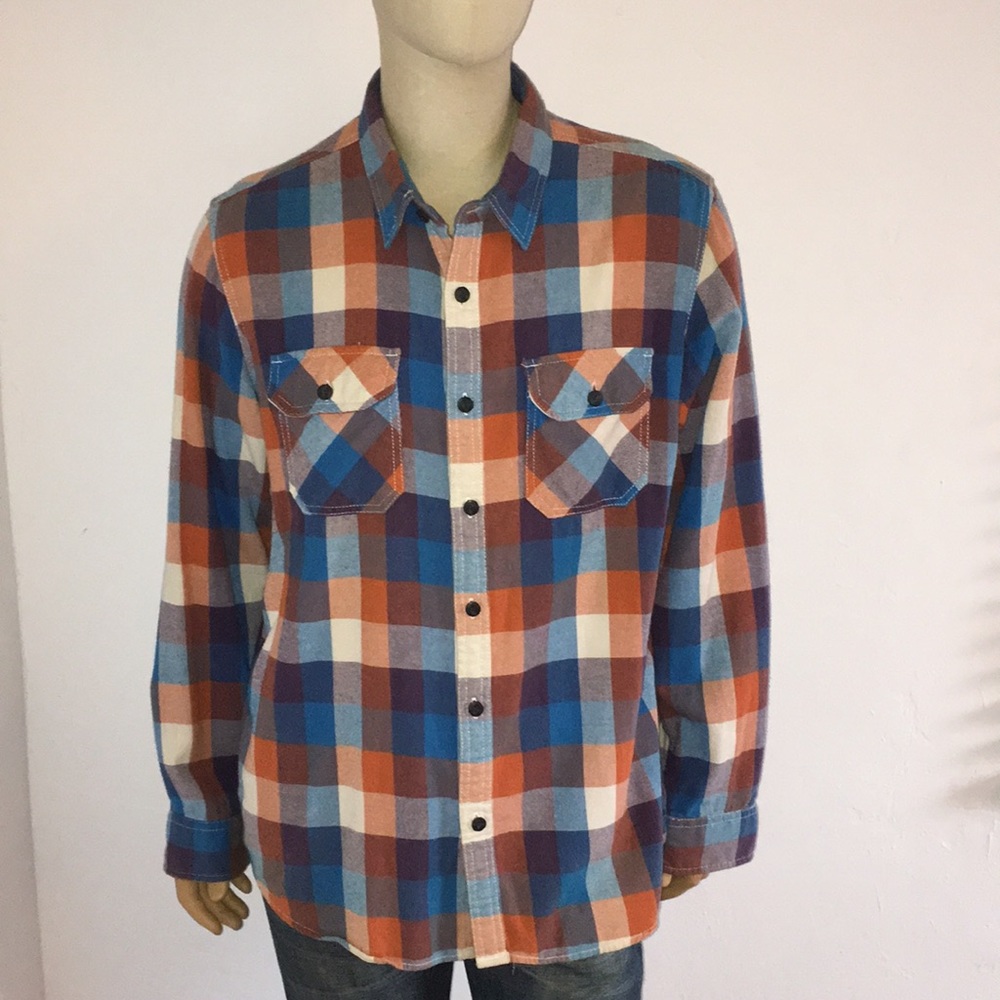 American Eagle Button Down Shirt